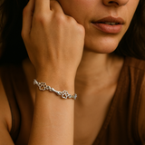 Liora™ | Pulsera con Encanto de Patita y Hueso (kopie)