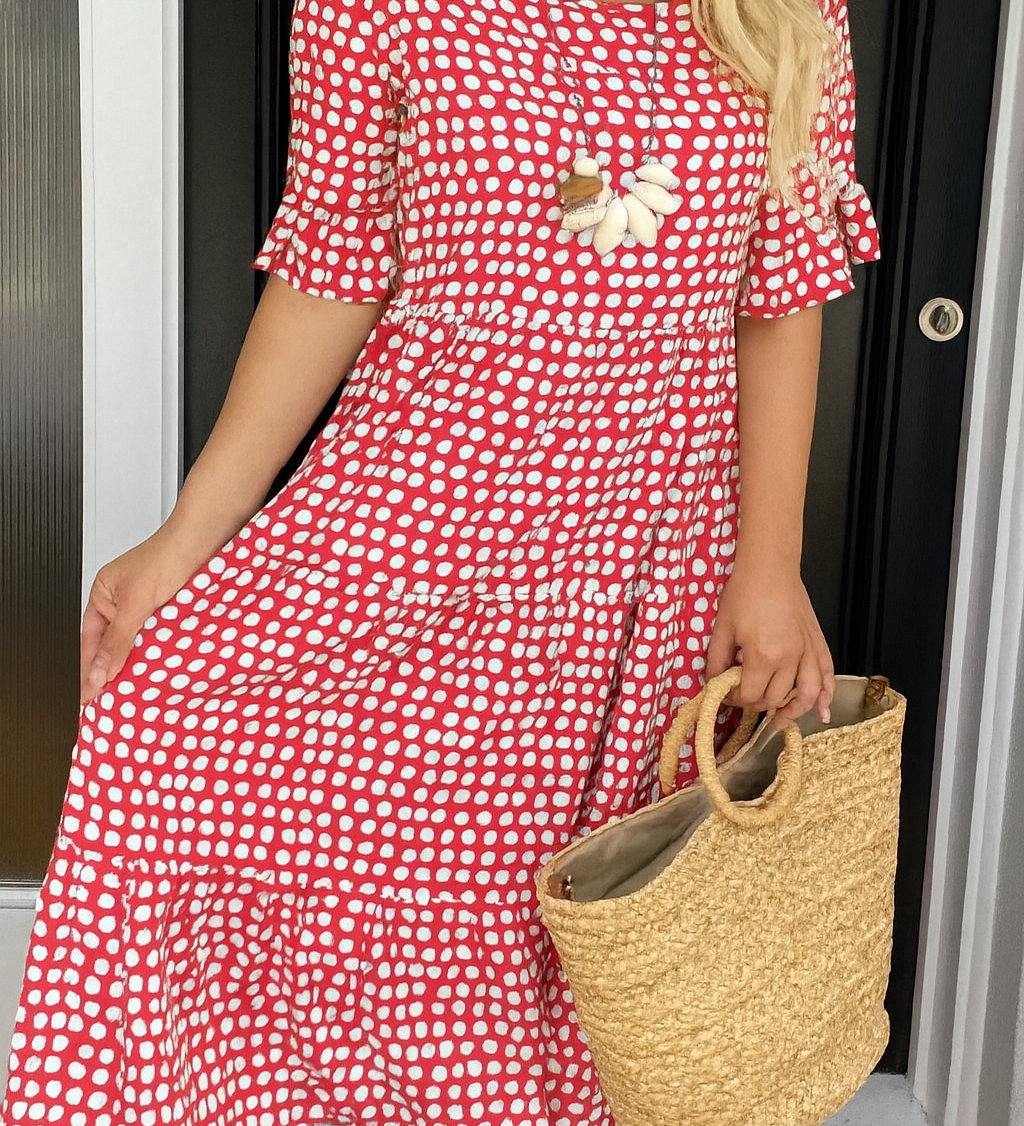 Emiria | Vestido Midi de Manga Corta