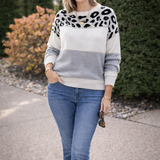 Elegante jersey de estampado de leopardo.