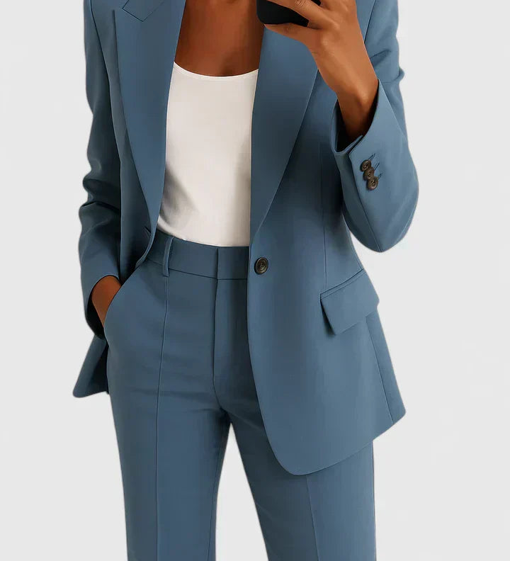 Encarnación | Conjunto de Traje Elegante de Dos Piezas