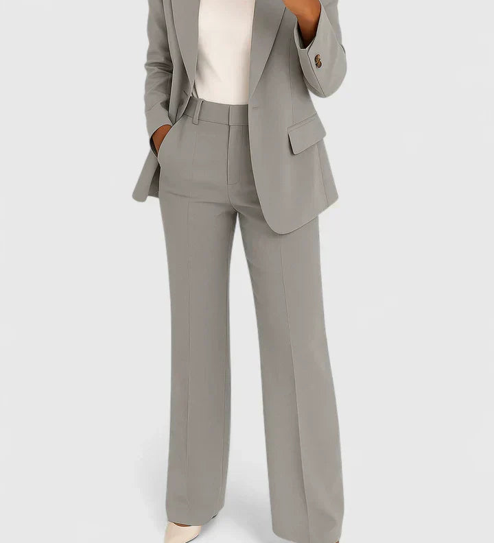 Encarnación | Conjunto de Traje Elegante de Dos Piezas