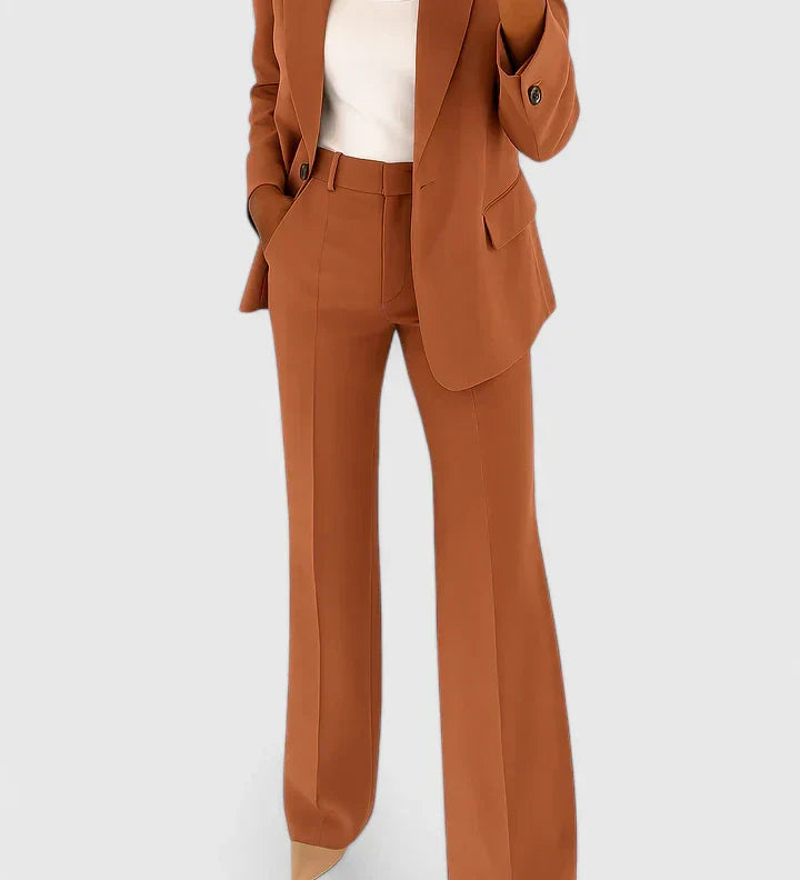 Encarnación | Conjunto de Traje Elegante de Dos Piezas