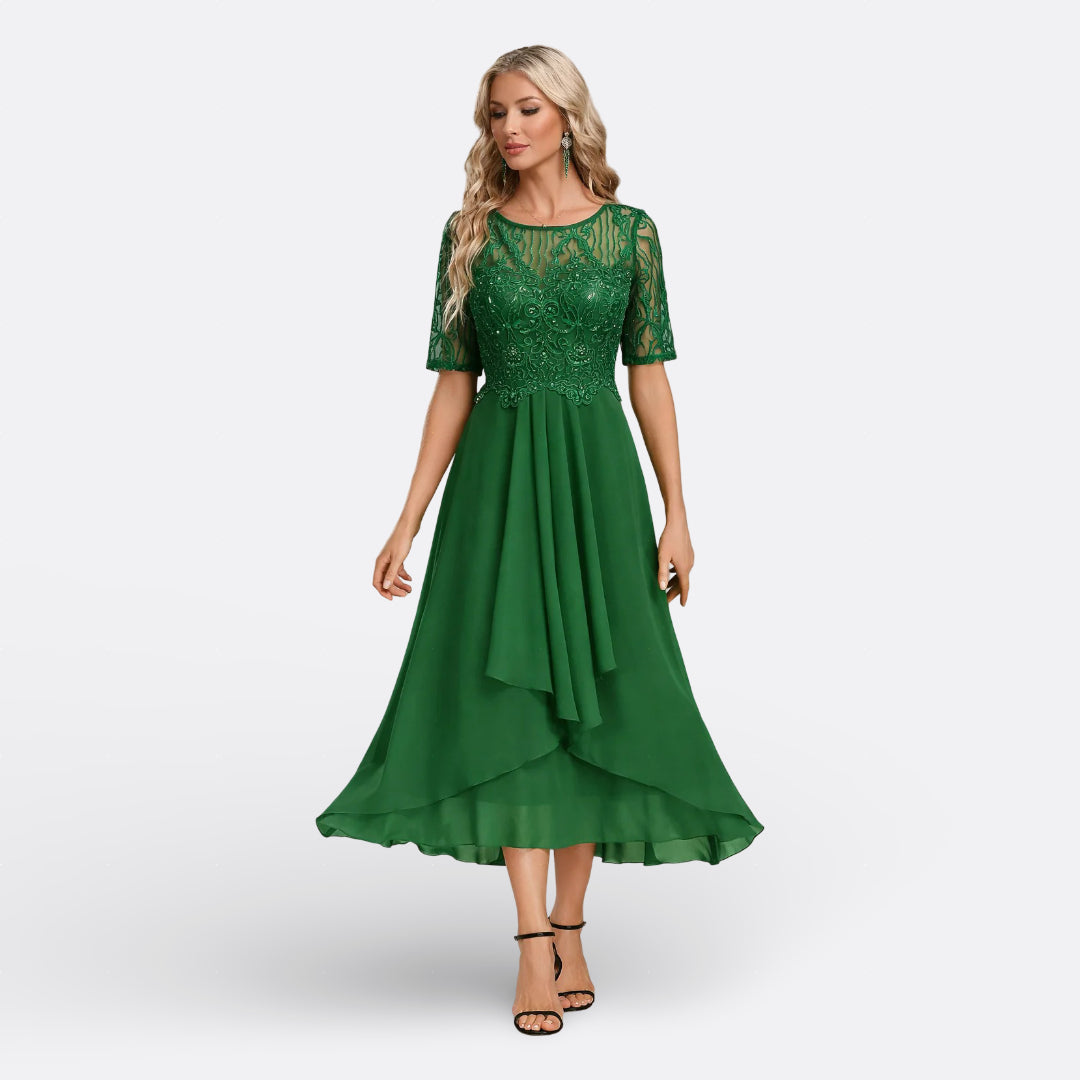 Cristela | Vestido Azul Marino con Encaje y Manga Corta