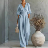 Avela | Mono Cómodo con Escote en V