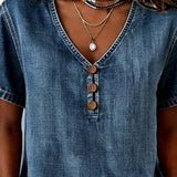 Danae | Blusa de Mezclilla con Escote en V y Abertura