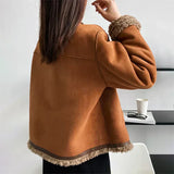 Regina | Chaqueta con botones y forro de pelo cálido