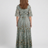 Cayetana | Vestido largo con estampado floral y escote en V