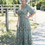 Cayetana | Vestido largo con estampado floral y escote en V