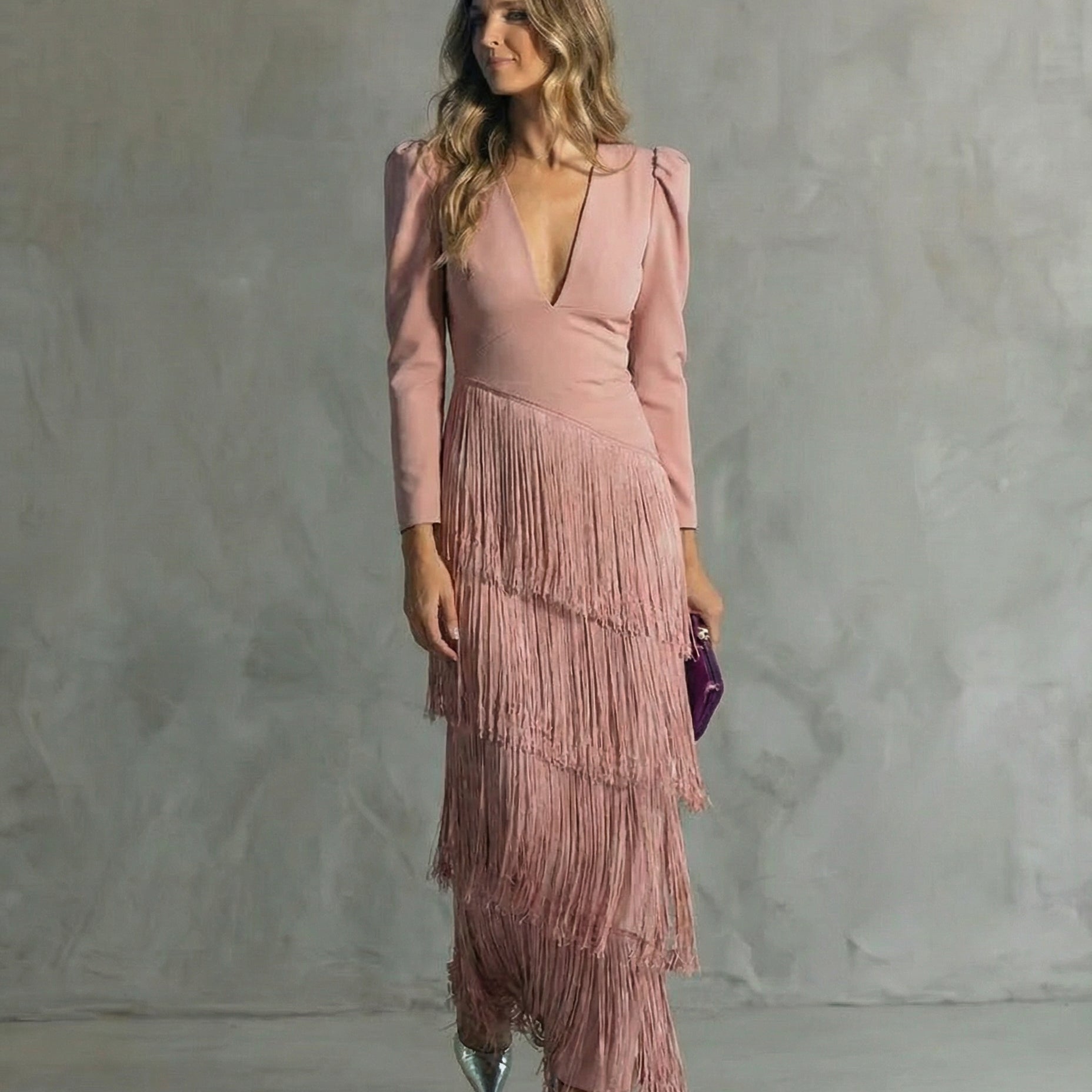 Clara™ | Elegante vestido midi con mangas con flecos