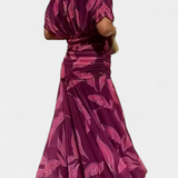 Magda | Vestido largo floral con escote en v